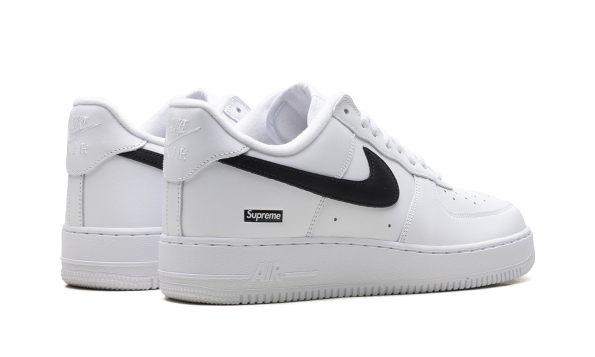 Nike Air Force 1 Low Supreme White Black